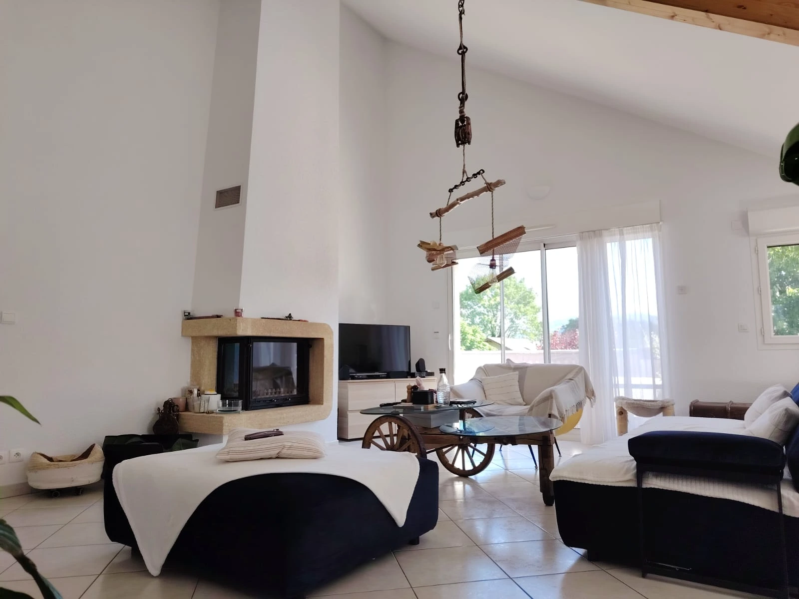 Appartement-villa 130m²,jardin 150m²,terrasse-balcon 25m², Sud,vue sur les Alpes ; — photo 4