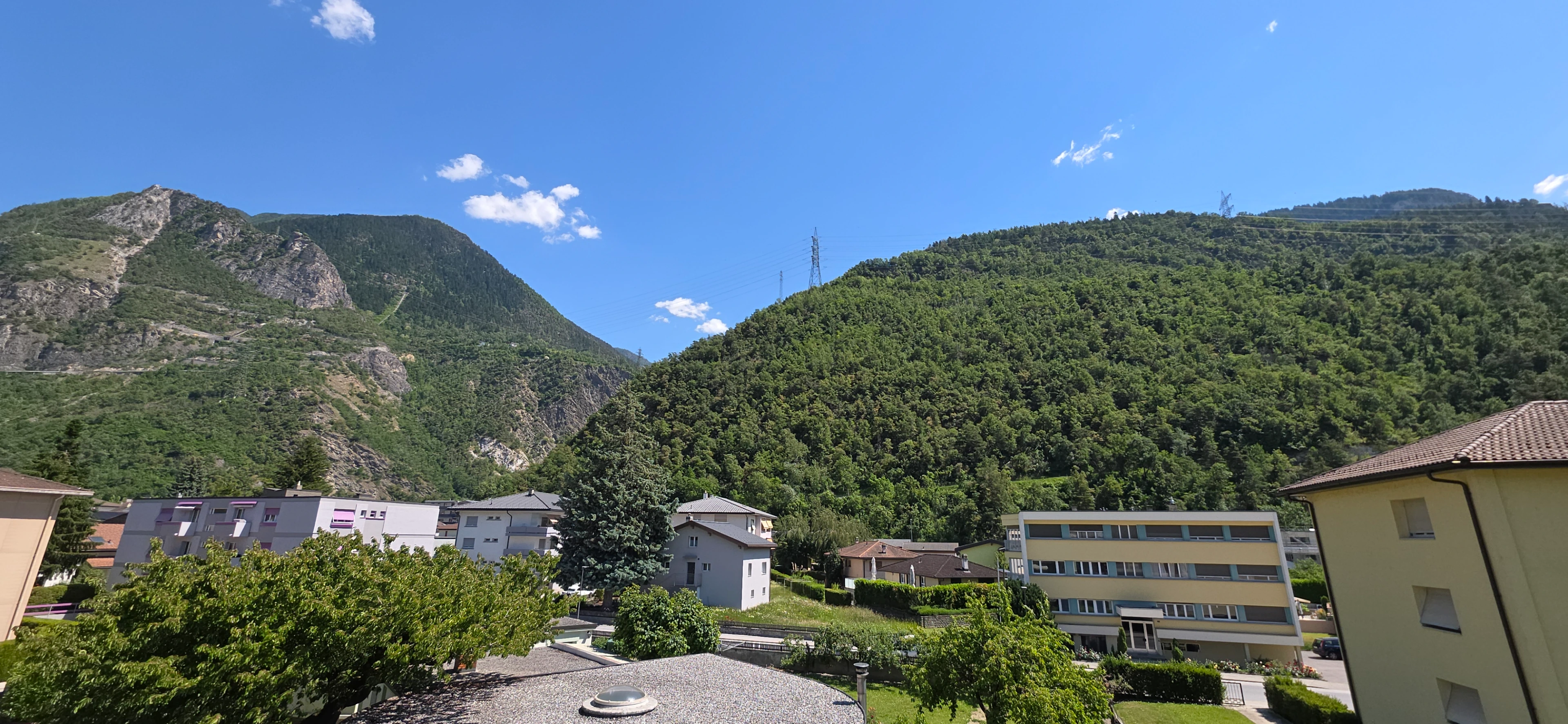 Appartement de 3,5 pièces lumineux vue sur les montagne — photo 8