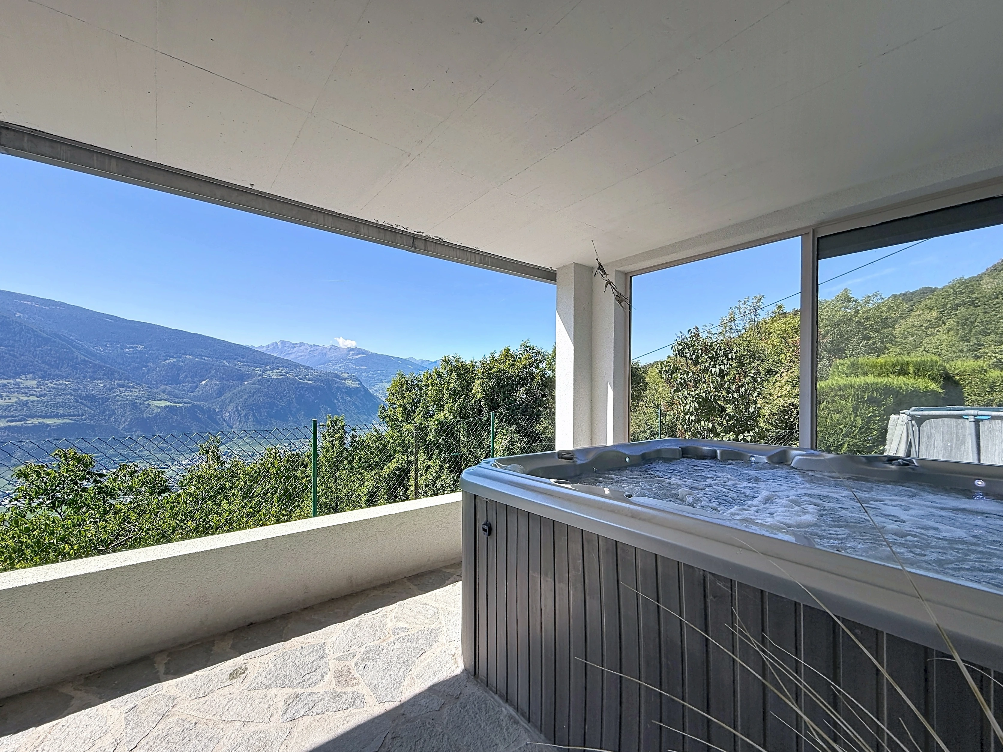 Spacieuse villa, vue panoramique et jacuzzi