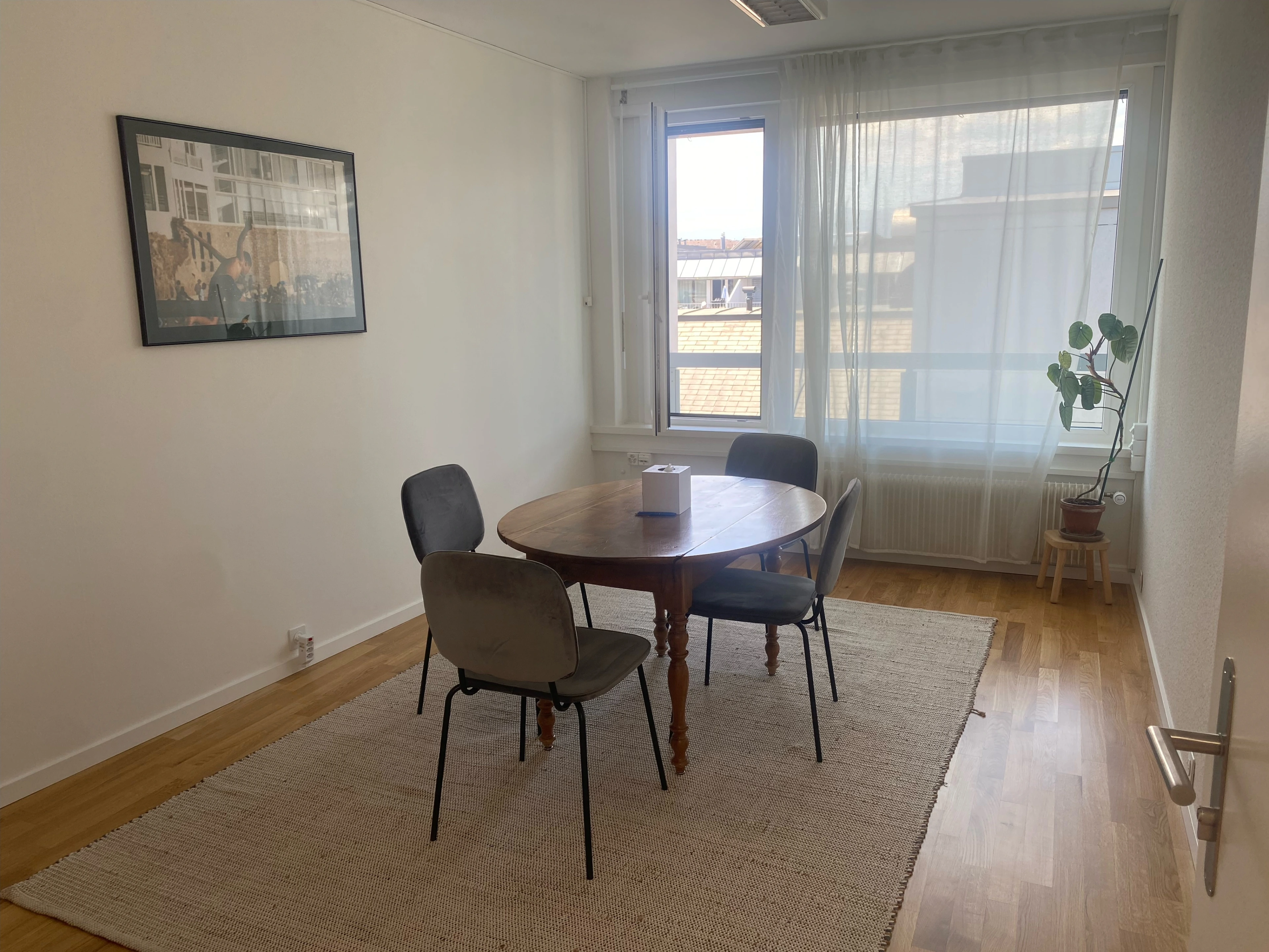 A LOUER - Nations / Gare - Bureau d'environ 180 m² (CHF 28,30.- le m2) — photo 6