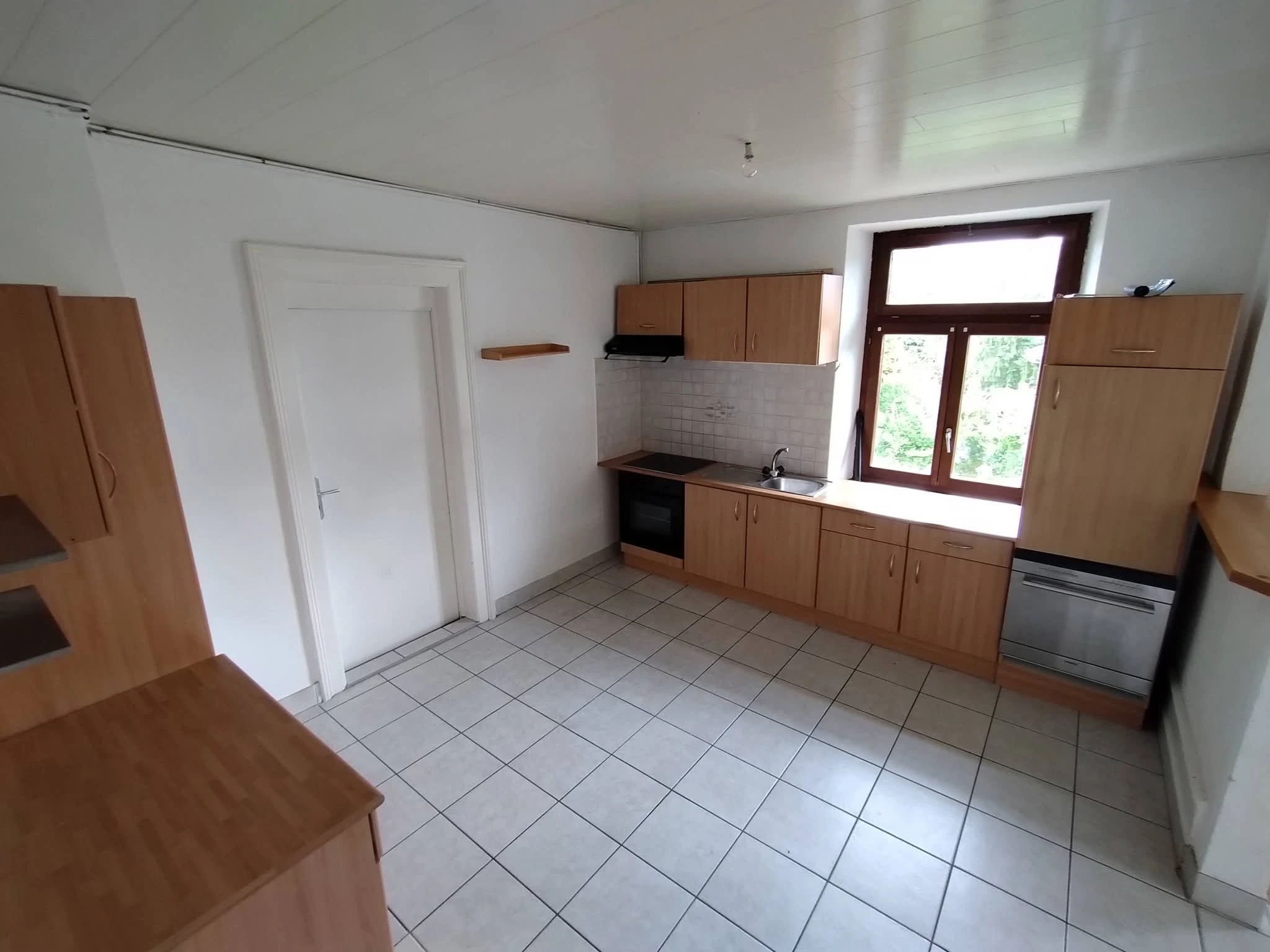 Appartement de 4 pièces au 1er étage à Courfaivre 2853 — photo 3