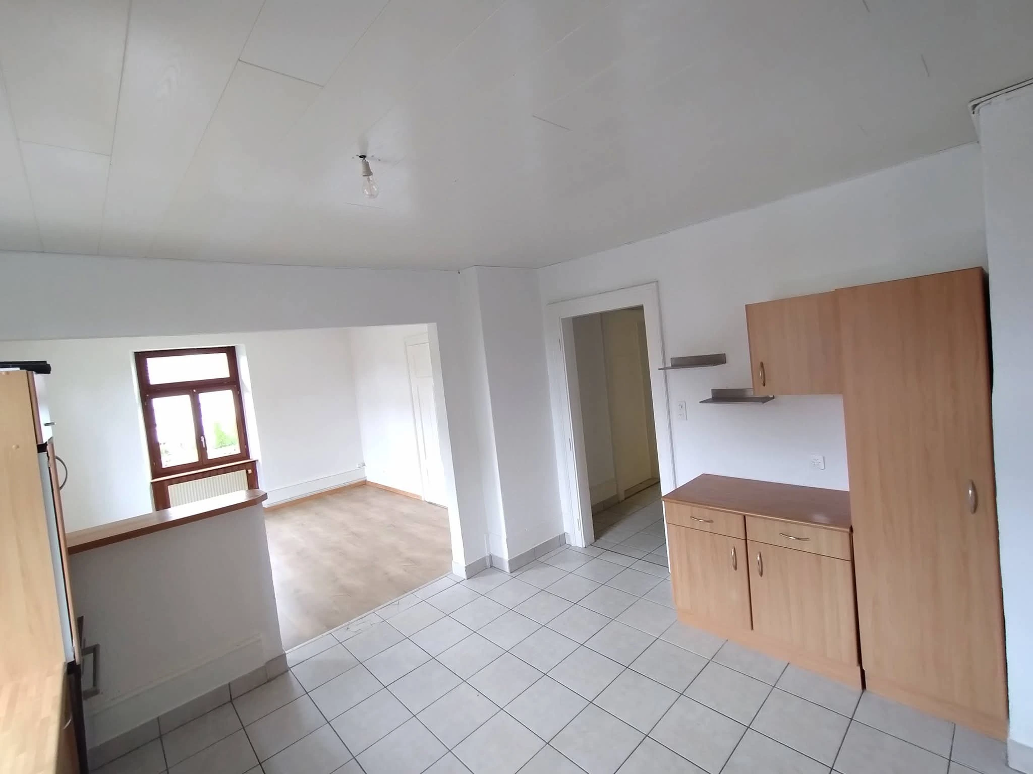 Appartement de 4 pièces au 1er étage à Courfaivre 2853 — photo 2