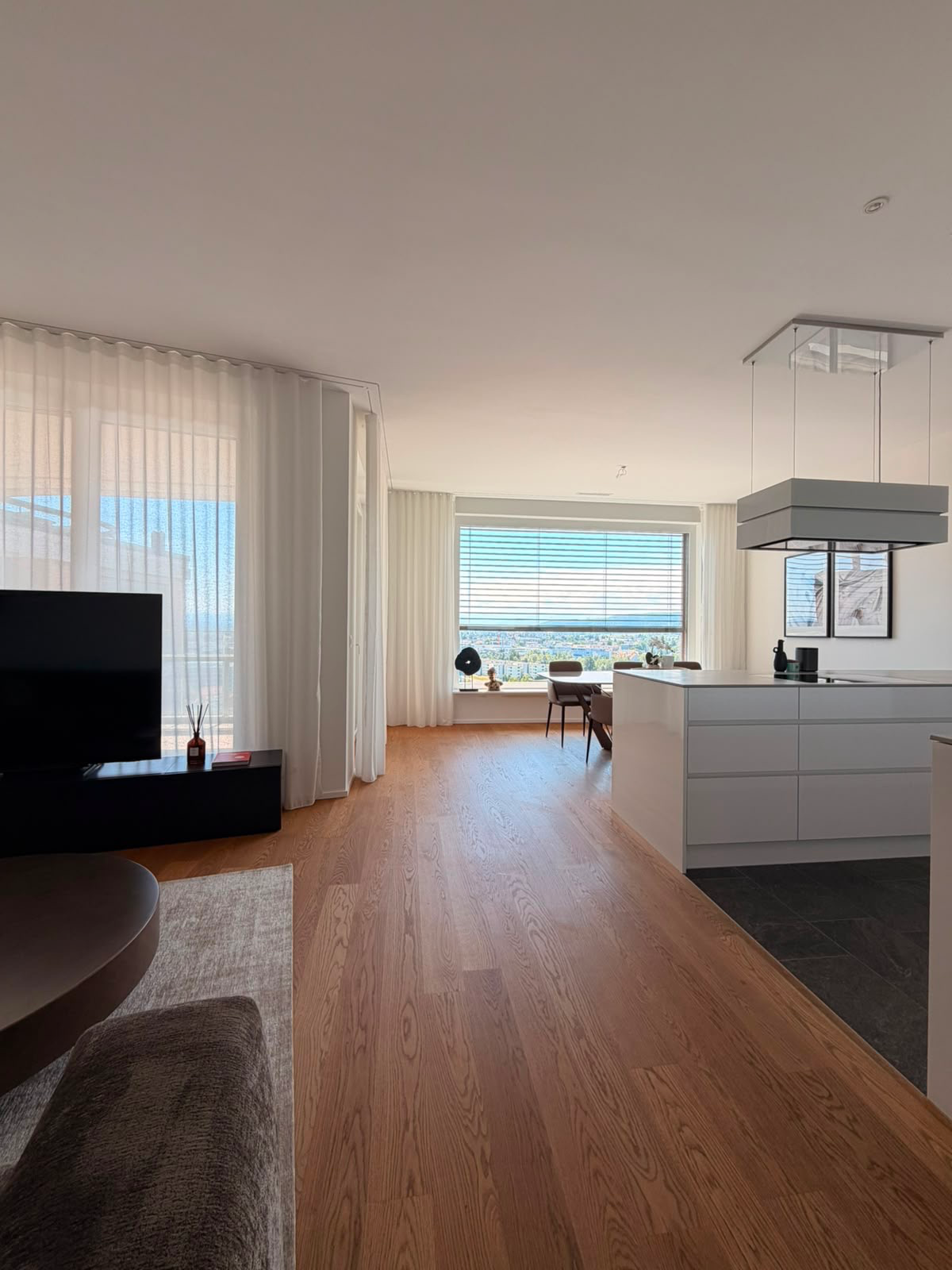AUSSERGEWÖHNLICHES PENTHOUSE — Oberstes Stockwerk — photo 2