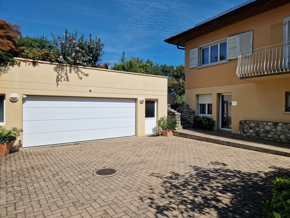 Belle maison familiale au calme avec grand jardin et espace professionnel – Gland — photo 2