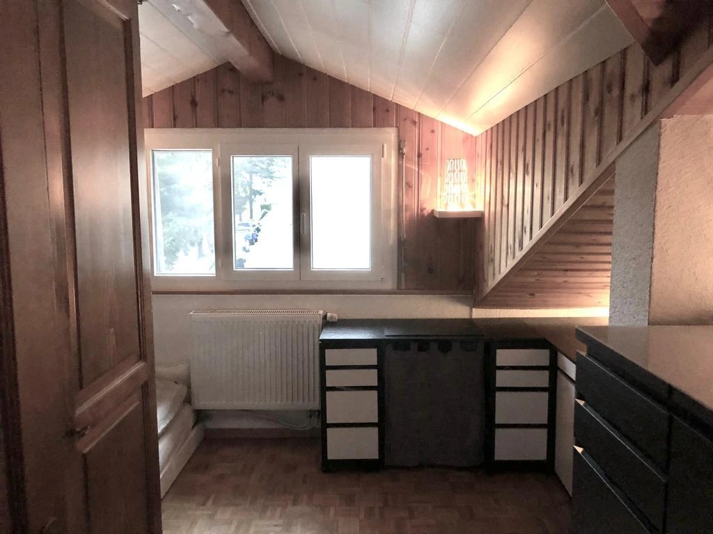 Epalinges, apparemment 2.5 pièce dans une maison individuelle au centre — photo 9