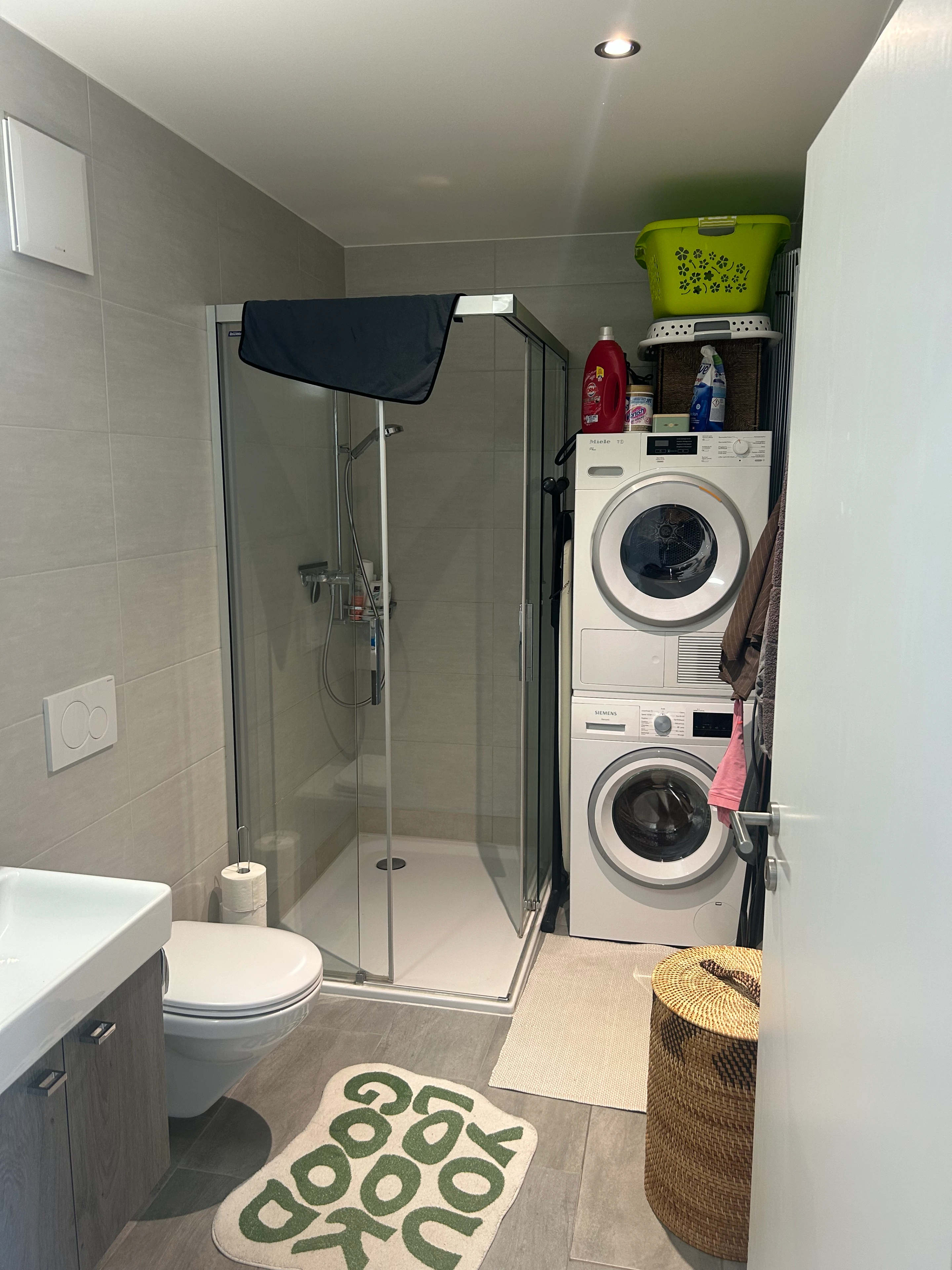À louer – Appartement moderne et lumineux de 2,5 pièces à Broc — photo 3