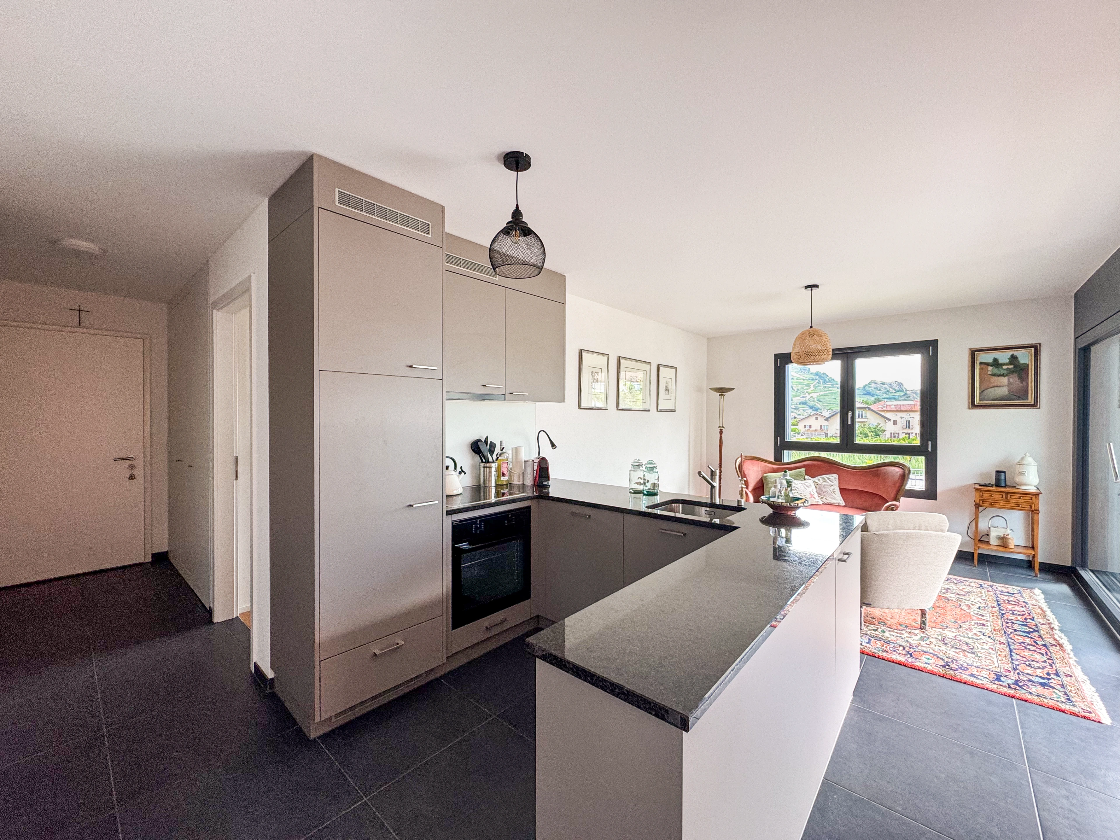 À louer – Appartement 2,5 pièces récent à Uvrier — photo 4