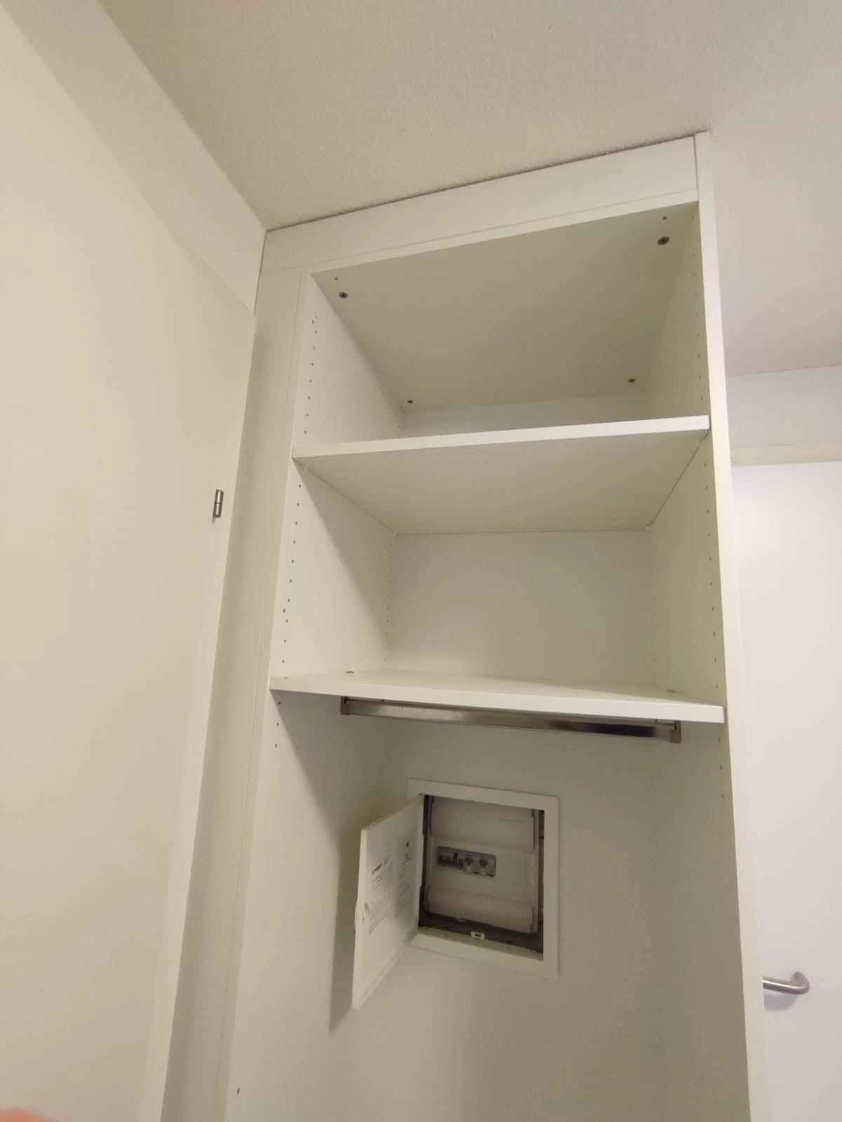 Reprise de bail – Studio meublé 18 m² à Yverdon, 800 CHF charges comprises — photo 2