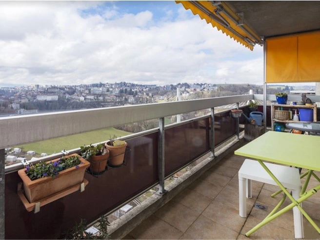 Appartement 5.5 pièces,145m2-9ème dernier étage.Loyer 1990.-/Charges 550.-/2 parkings 160.- — photo 11