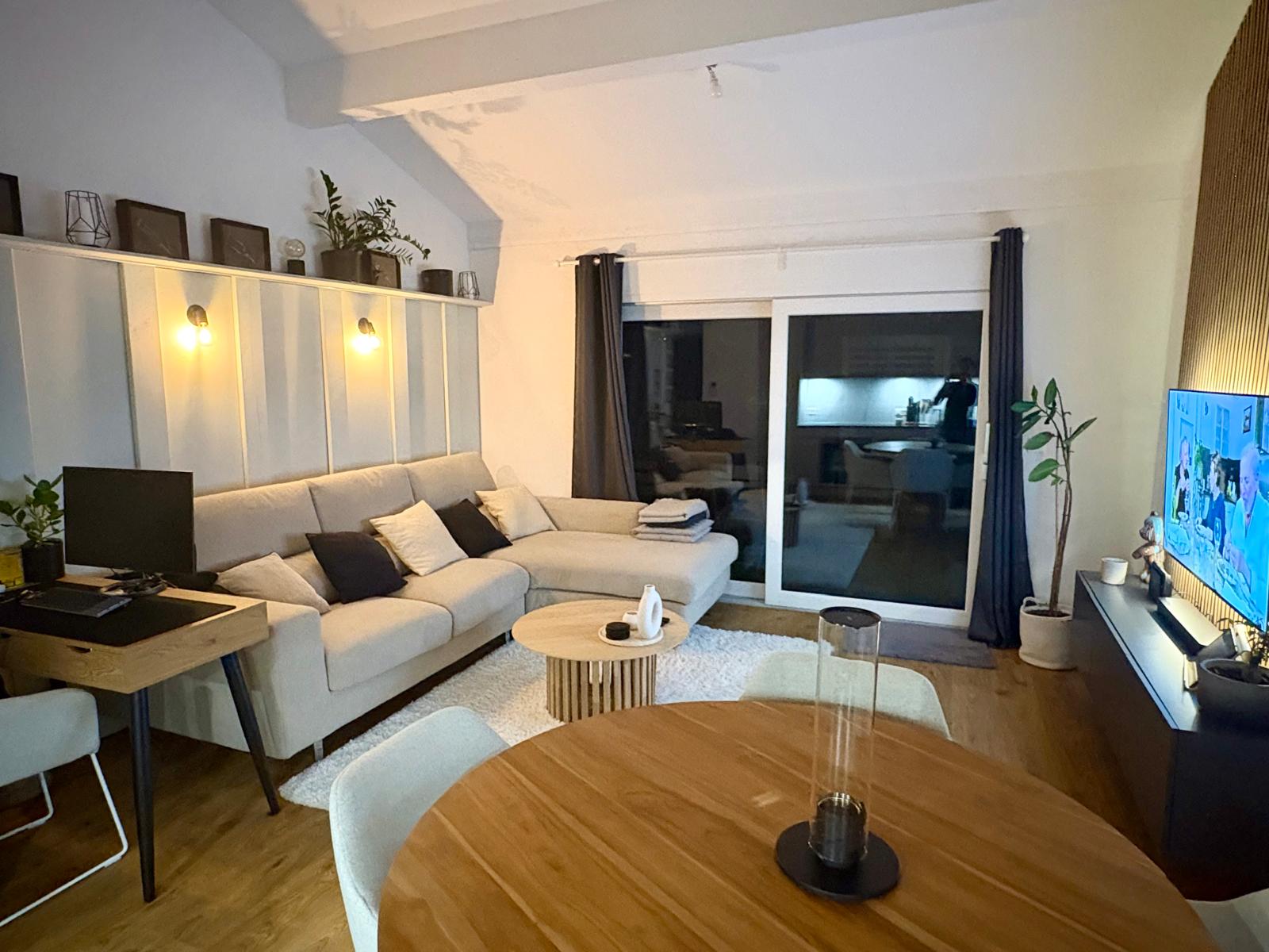 Appartement lumineux avec belle hauteur sous plafond à Écublens – 2,5 pièces — photo 2